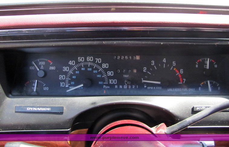 image for item 6096 1993 Buick Park Avenue