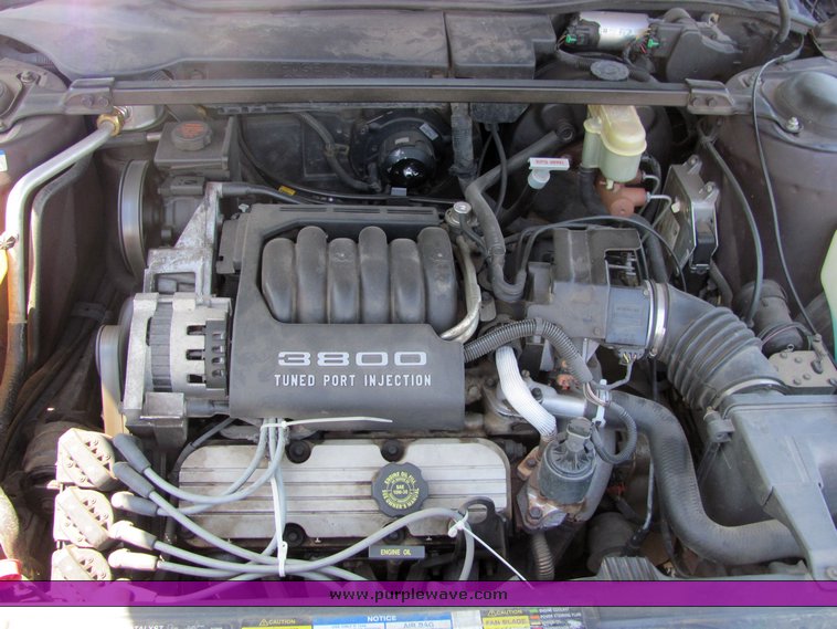 image for item 6096 1993 Buick Park Avenue