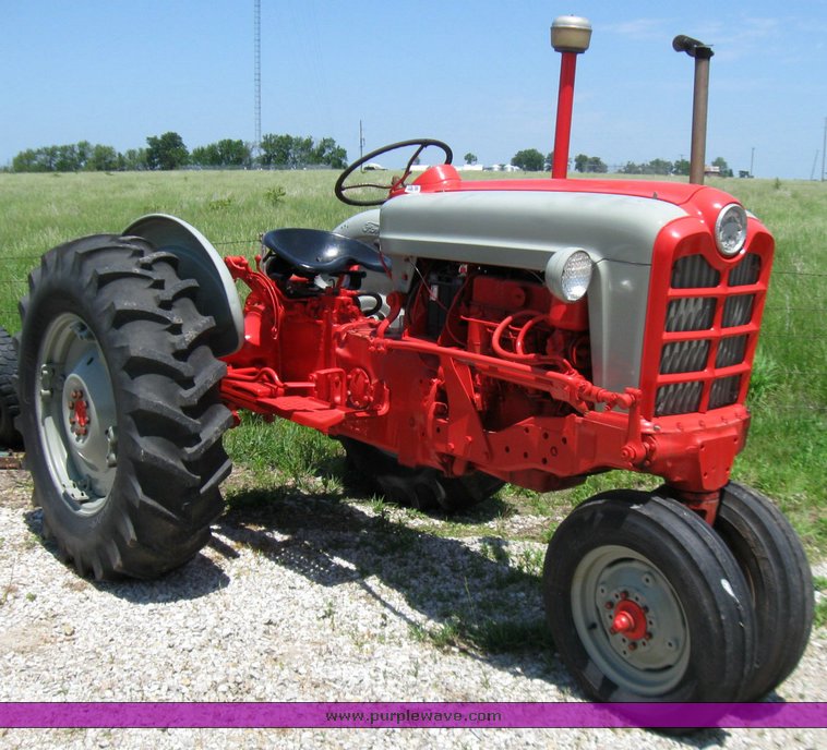 image for item 7379 Ford 961 tractor