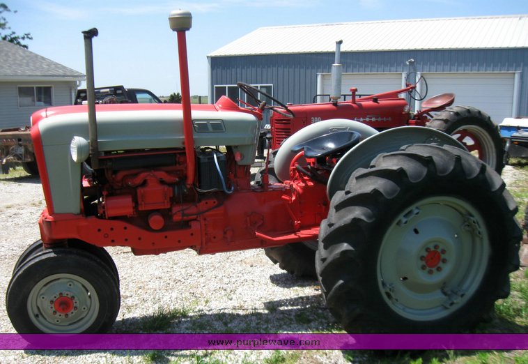 image for item 7379 Ford 961 tractor