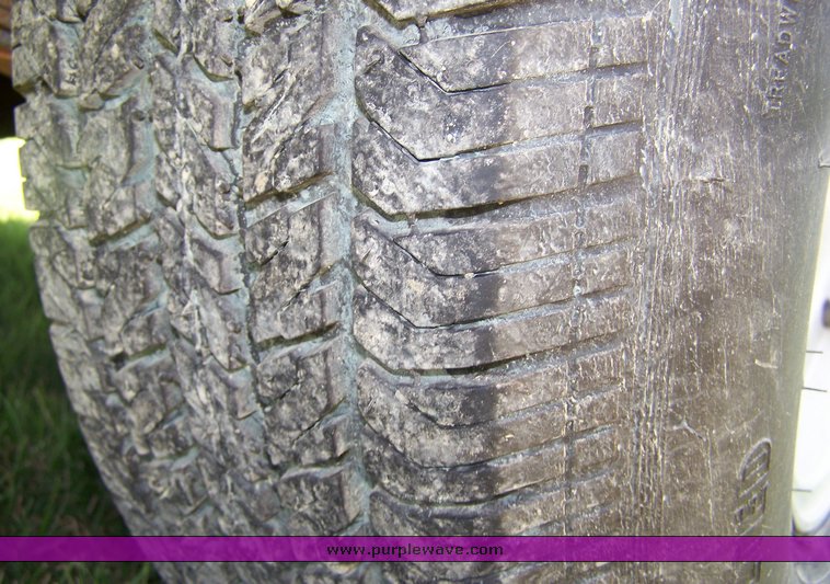 image for item 8110 1952 Chevrolet Styleline Deluxe