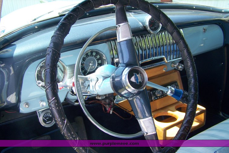 image for item 8110 1952 Chevrolet Styleline Deluxe