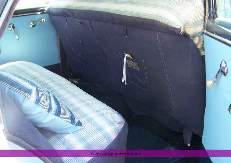 image for item 8110 1952 Chevrolet Styleline Deluxe