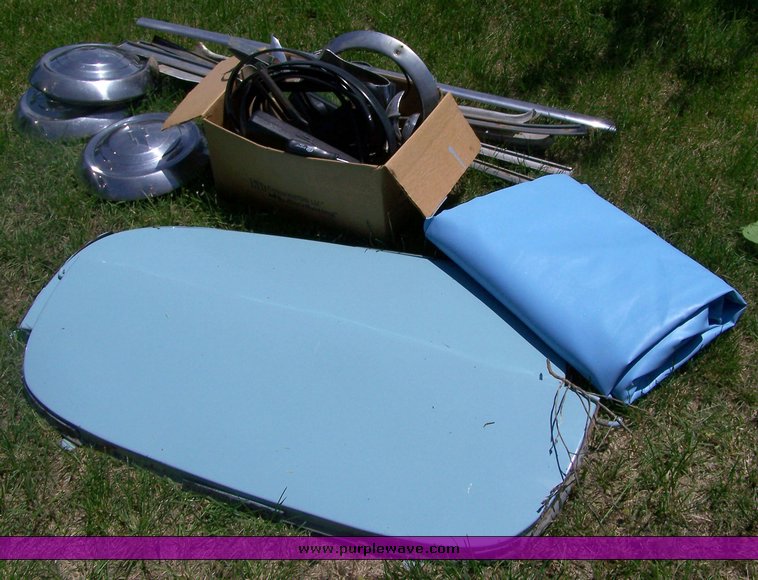 image for item 8110 1952 Chevrolet Styleline Deluxe