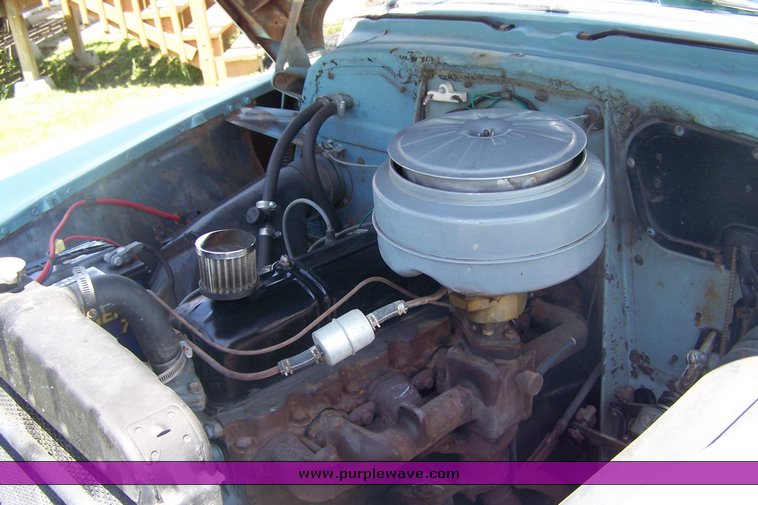 image for item 8110 1952 Chevrolet Styleline Deluxe