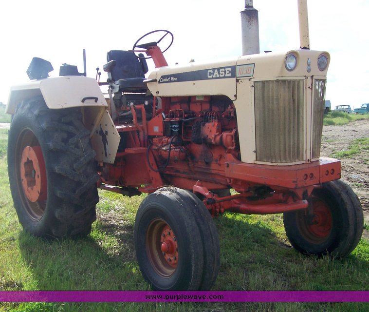 image for item 8116 1969 Case 1030 tractor