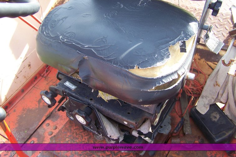 image for item 8116 1969 Case 1030 tractor