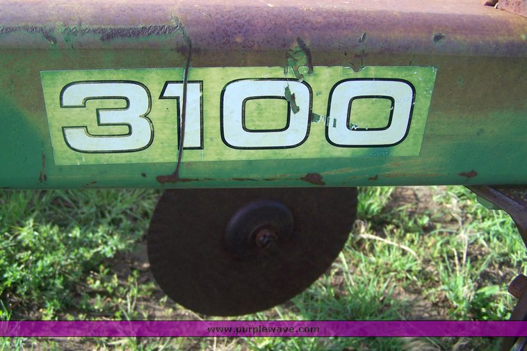 image for item 8118 John Deere 3100 plow