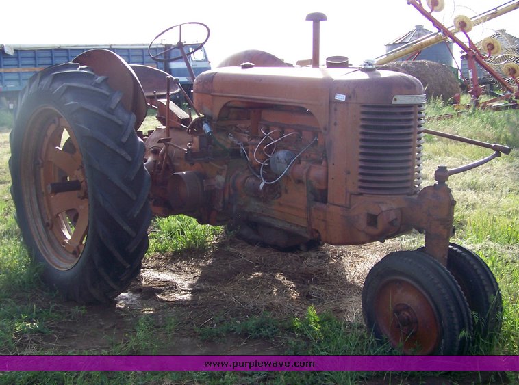 image for item 8119 1948 Case SC tractor