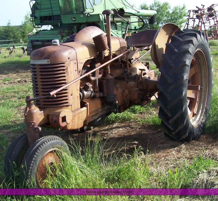 image for item 8119 1948 Case SC tractor