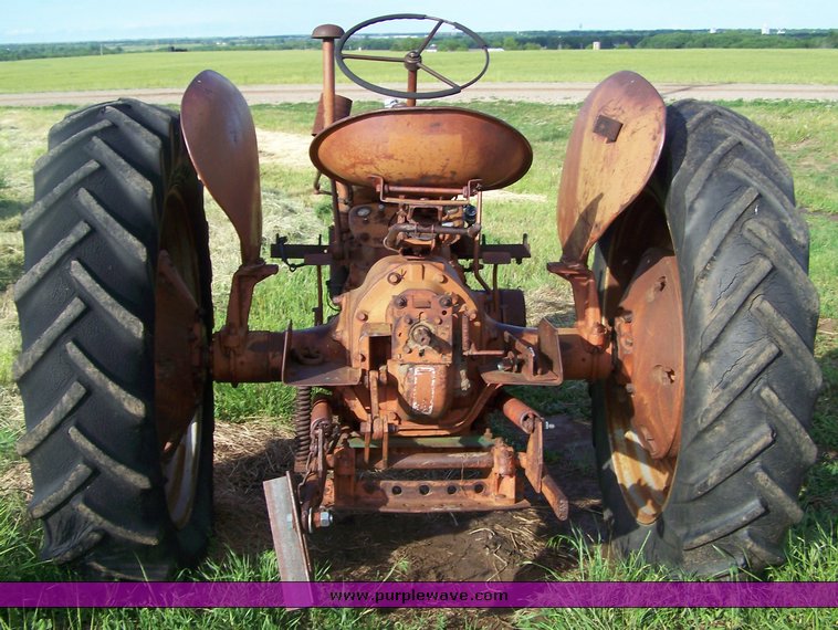 image for item 8119 1948 Case SC tractor