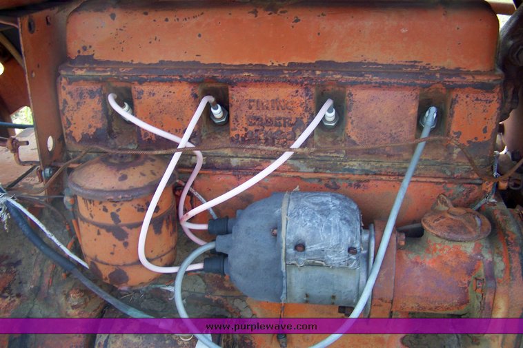 image for item 8119 1948 Case SC tractor