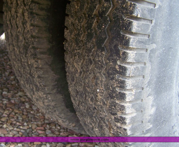 image for item 8489 1980 Winnebago  30' motor home