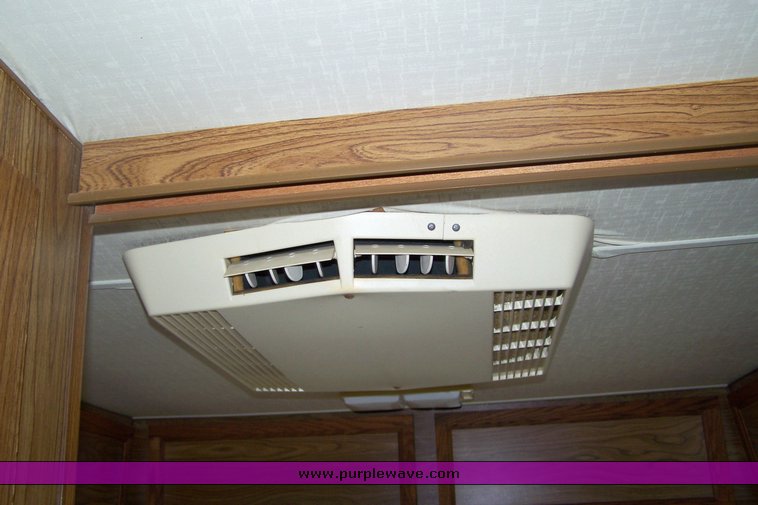 image for item 8489 1980 Winnebago  30' motor home