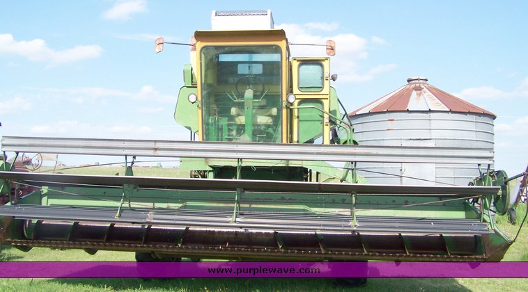 image for item 8495 John Deere 95 combine