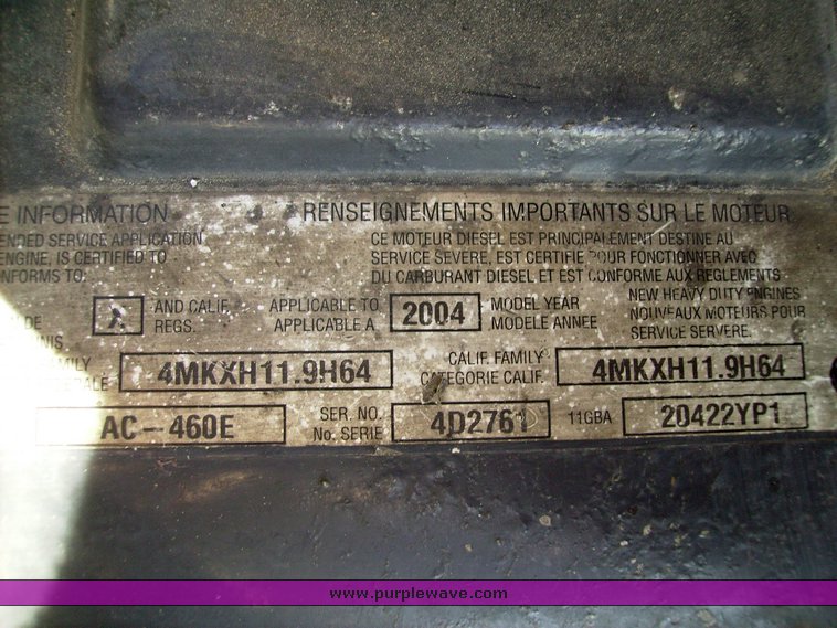 image for item 1001 2005 Mack CX613 semi truck