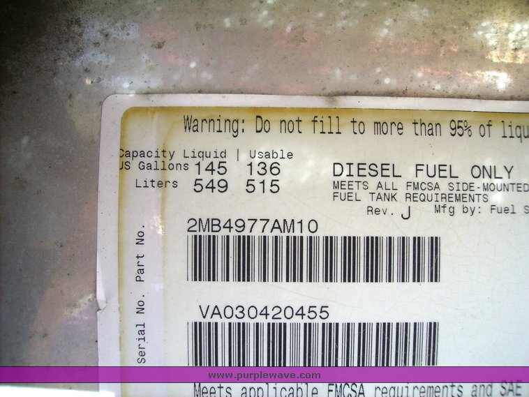 image for item 1001 2005 Mack CX613 semi truck