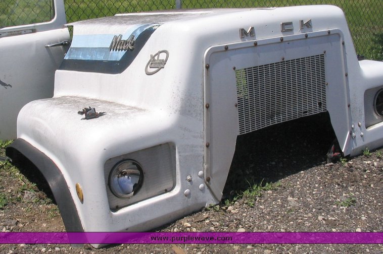 image for item 1500 Mack hood and door