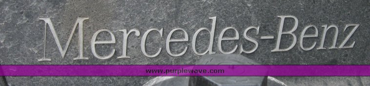 image for item 1802 2005 Freightliner Columbia 120 semi truck