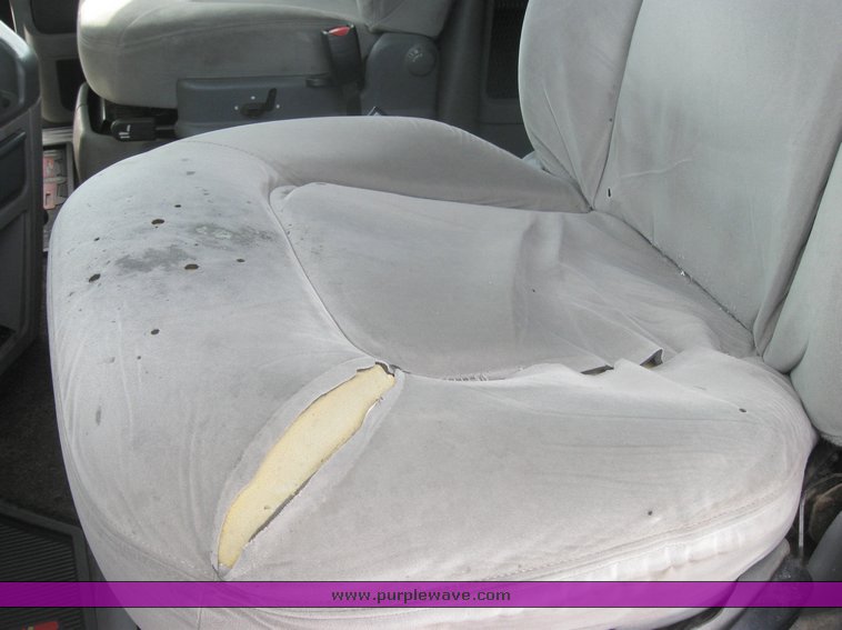 image for item 1806 2005 Freightliner Columbia 120 semi truck