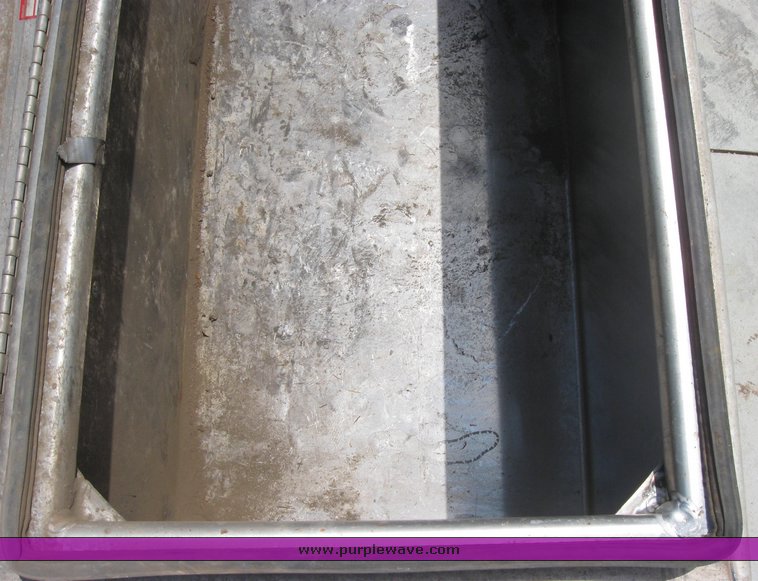 image for item 2283 Aluminum tool box