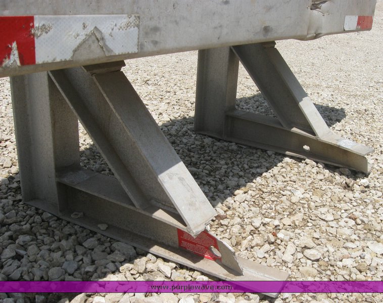 image for item 2288 Road Gear diamond plate headache rack