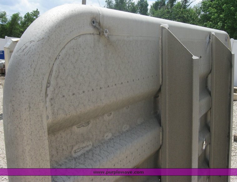 image for item 2291 Merritt diamond plate headache rack