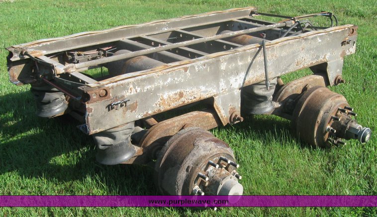 image for item 2528 Tandem 102 slide axles