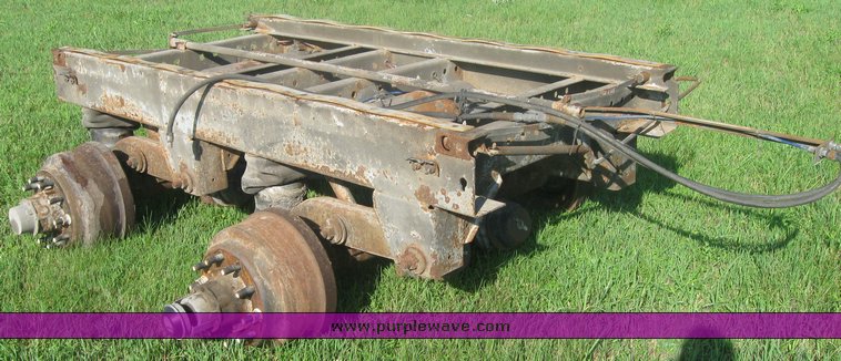 image for item 2528 Tandem 102 slide axles