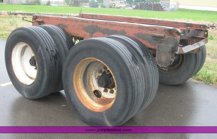 image for item 2535 Hutch Tandem 102 spring ride axle