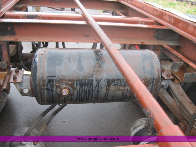 image for item 2535 Hutch Tandem 102 spring ride axle