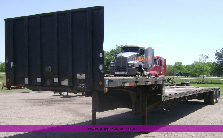 image for item 6001 2002 Trailmobile 48' tandem axle trailer