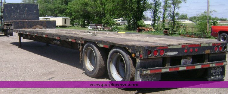 image for item 6001 2002 Trailmobile 48' tandem axle trailer