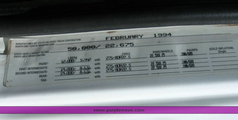 image for item 6782 1994 White Gmc WCA semi truck