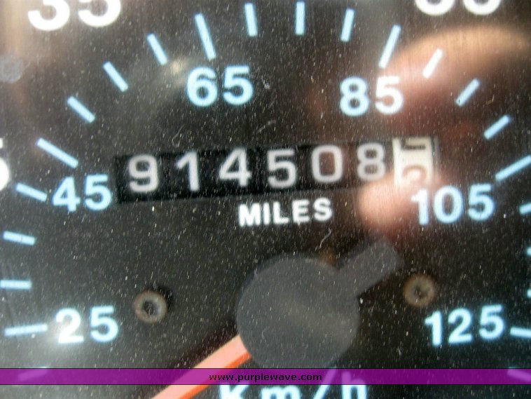 image for item 6783 1997 Mack CH613 semi truck