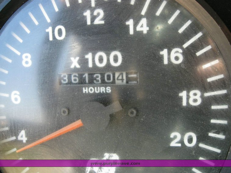 image for item 6783 1997 Mack CH613 semi truck