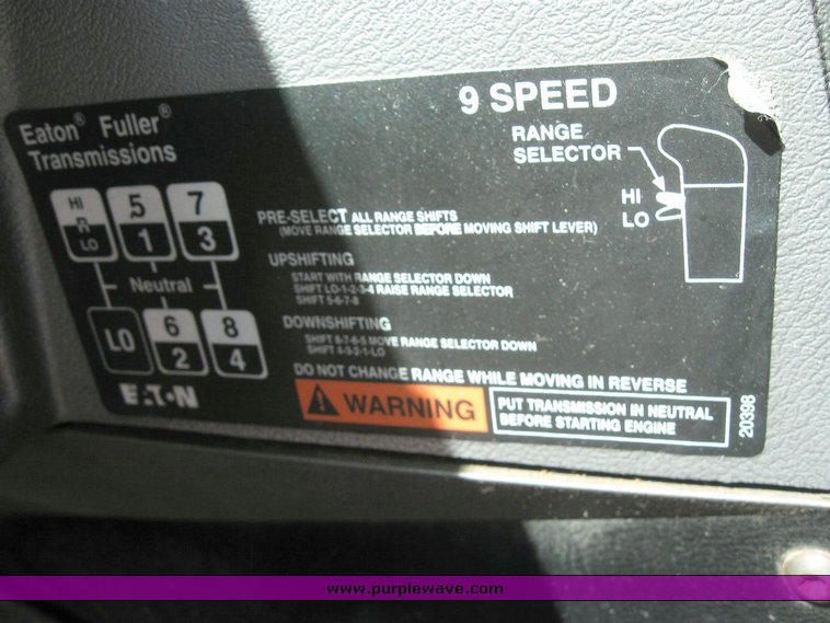 image for item 6783 1997 Mack CH613 semi truck