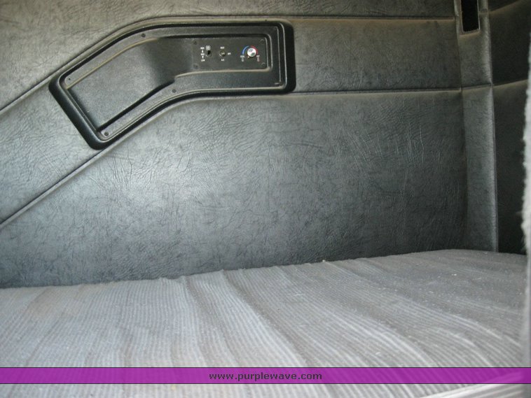 image for item 6783 1997 Mack CH613 semi truck