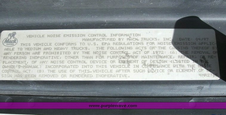 image for item 6783 1997 Mack CH613 semi truck