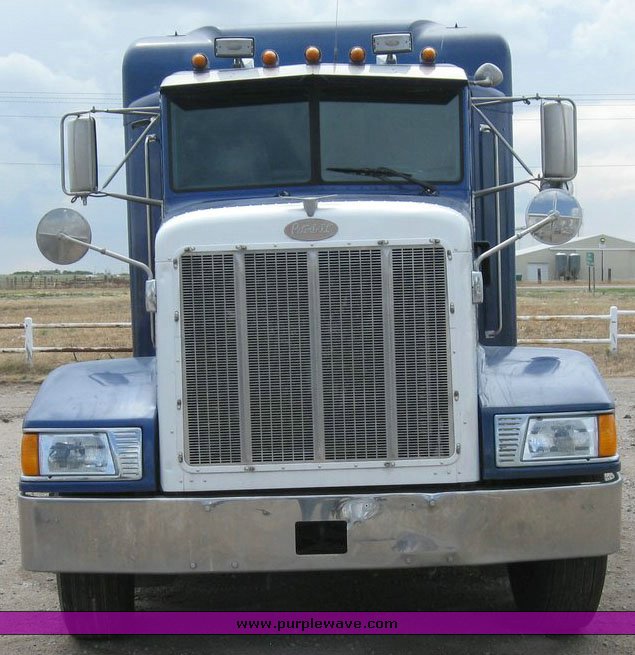 image for item 6789 1998 Peterbilt 377 semi truck