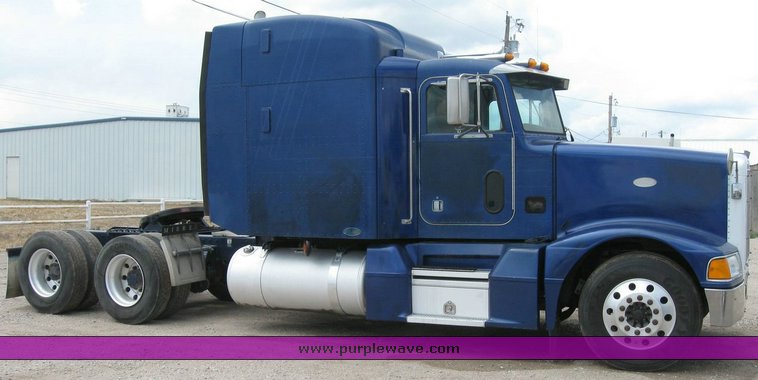 image for item 6789 1998 Peterbilt 377 semi truck
