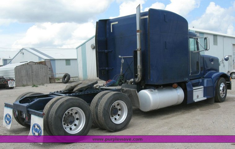image for item 6789 1998 Peterbilt 377 semi truck
