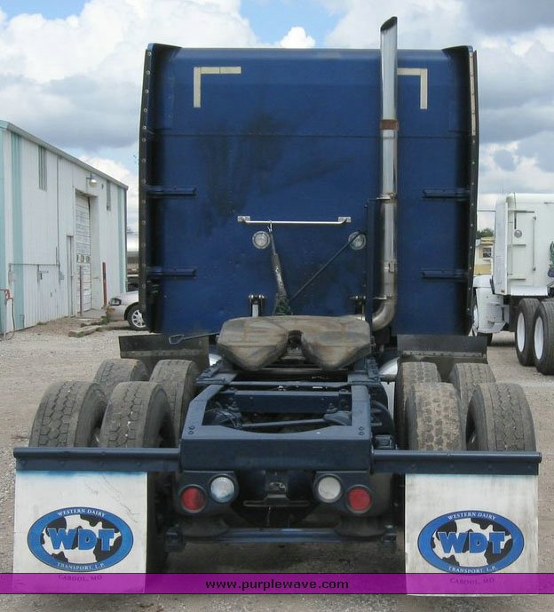 image for item 6789 1998 Peterbilt 377 semi truck