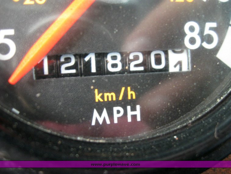 image for item 6789 1998 Peterbilt 377 semi truck