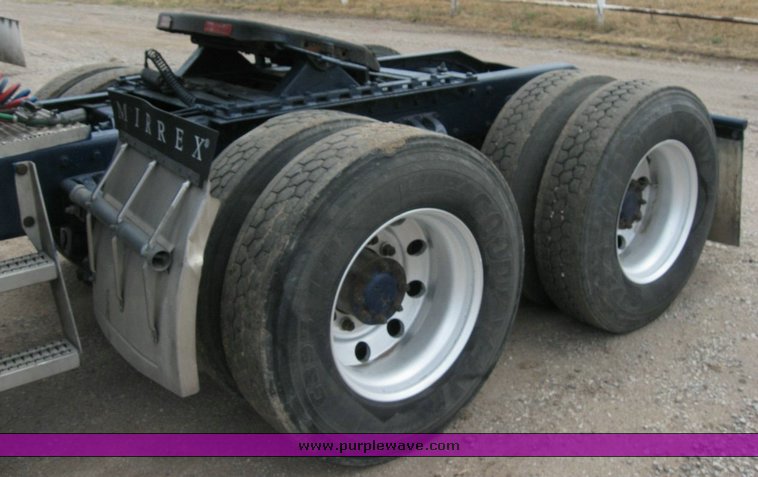 image for item 6789 1998 Peterbilt 377 semi truck