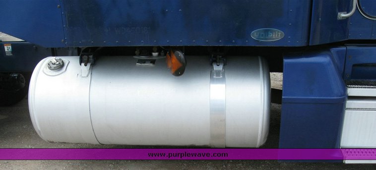 image for item 6789 1998 Peterbilt 377 semi truck