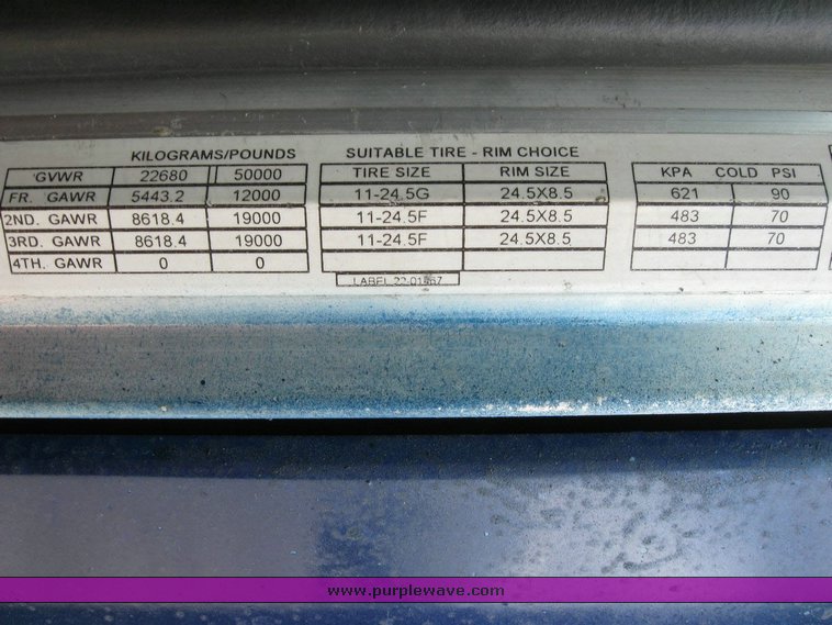 image for item 6789 1998 Peterbilt 377 semi truck