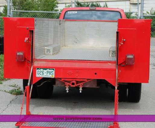 image for item 1000 1990 Ford F450 Super Duty truck with service body