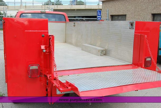 image for item 1000 1990 Ford F450 Super Duty truck with service body