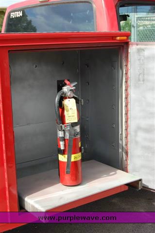 image for item 1000 1990 Ford F450 Super Duty truck with service body